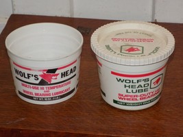 Pair of Vintage Wolf’s Head 1 Pound Lubricant &amp; Wheel Bearing Empty Plastic - $541.44 MXN