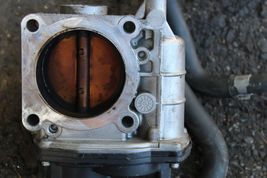 2008 INFINITI G35 SEDAN LEFT THROTTLE BODY VALVE ASSEMBLY  C665 image 6