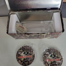 Mossy Oak Pilsner Gift Set Tin W/ 16 oz Hand Blown Pilsner Glass and 2 C... - £18.00 GBP