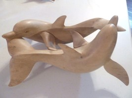 (q125-a) two head to tail DOLPHIN pod porpoise Hibscus carving FIGURINE dolphins - £99.21 GBP