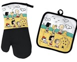 Peanuts Oversized Oven Mitt and Pot Holder Set AT THE BEACH - $19.34
