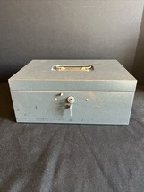 Vtg Cash Box Art Steel Co USA Steelmaster Metal Box w Key, Coin Tray 10 x 7 x 4 - £13.52 GBP