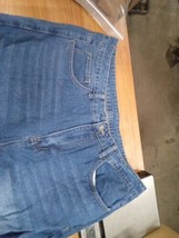 Womans Unbranded Boyfriend Boot-Cut Blue Denim Jeans Sz XL 84BxBARE  - $14.99