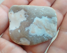 Natural 2 Layer White Pink MINERAL Rough Stone Rock Netanya Beach Square... - £1.36 GBP