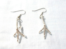 Dragon Claw / Dino Raptor Claws Gothic Alloy Silver Dangling Pair Of Earrings - £5.57 GBP