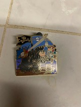 Pirates of the Caribbean starring Mickey Mouse - 2011 Disney Pin - £11.18 GBP