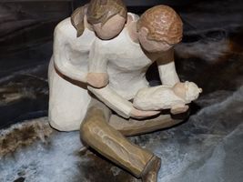 Willow Tree "New Life" DEMDACO Father, Mother, Baby Figurine, Susan Lord... - $27.00