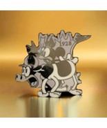 Disney 100 Years of Dreams Plane Crazy Pin 1928 Minnie &amp; Clarabelle #6 L... - $282.54 MXN