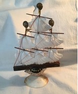 Sailboat Model made with Shells - $180.37 MXN