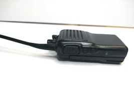 *100% UNTESTED* VERTEX STANDARD VX-231-AG7B-5 2 WAY RADIO WALKIE TALKIE ... - $29.78