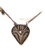 Fashion Jewelry Women&#39;s Necklace Metal Heart Shaped  Locket Opens 38 &quot; - £11.62 GBP