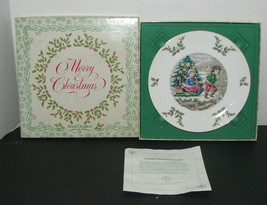 Royal Doulton Christmas Plate 1979 Bone China Plate - $21.76
