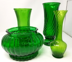 Emerald Green Ribbed Vases Glass Mid Century Modern Spiral Set of 4 Tapered - $28.45
