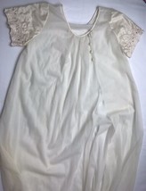 vintage Val Mode 100% nylon sweep bottom Ivory White Robe night gown Sz Small - £27.82 GBP
