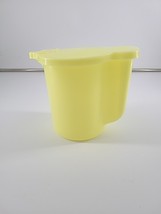 Vintage Tupperware 40 Oz Creamer Pitcher with Lid and Tab Yellow 131-3, ... - $169.64 MXN