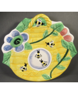 Bee Catcher Plate Howard and David Ceramic Whimsy Bees Raised Pattern 8&quot;. - £3.99 GBP