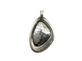 Rare Vintage Artisan SILPADA Israel Sterling Silver Hammered Pendant - $49.49