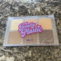 BH Cosmetics x Iggy Totally Plastic Totally Snatched Face Palette (READ) - $7.99