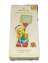 2006 Twuthful Tweety Hallmark Ornament Looney Tunes Magic Light - £11.75 GBP