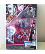 Monster High Creeperific 50 pieces Beauty Set  NIP  - €17,05 EUR