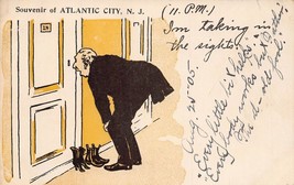 Atlantic City New Jersey SOUVENIR-I&#39;M Taking In The SIGHTS~1900s Postcard - £5.75 GBP