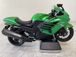 Maisto 1:12 Scale Motorcycles Diecast Model Kawasaki Ninja ZX 14R Kit Realistic - $14.49