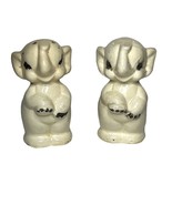Vintage 1950s White Ceramic Elephant Salt &amp; Pepper Shakers - $221.44 MXN