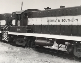 Durham &amp; Southern Railway Railroad D&amp;S 1201 RS-12 Locomotive Train Photo Apex NC - £7.46 GBP