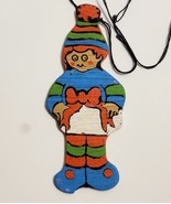 Vintage 1960s Christmas Ornament Boy With Gift 4&quot; Handmade Hand Painted ... - €17,30 EUR