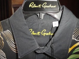 Robert Graham Odessy Short Sleeve Shirt Size Medium NWTS image 6