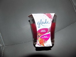 Glade 2 In 1 Oil Scented Candle Fresh Berries Wild Raspberry NEW - £11.48 GBP