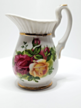 Vtg 1962 English Porcelain Small 3&quot; Old Country Roses Creamer By Royal Albert - £12.31 GBP