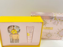 Marc Jacobs Daisy Eau So Fresh 2PCS in Set for women - NEW WITH BOX - $64.99