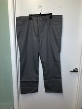 Levi&#39;s Men&#39;s Straight Regular Jeans Levi&#39;s 415 - $25.92