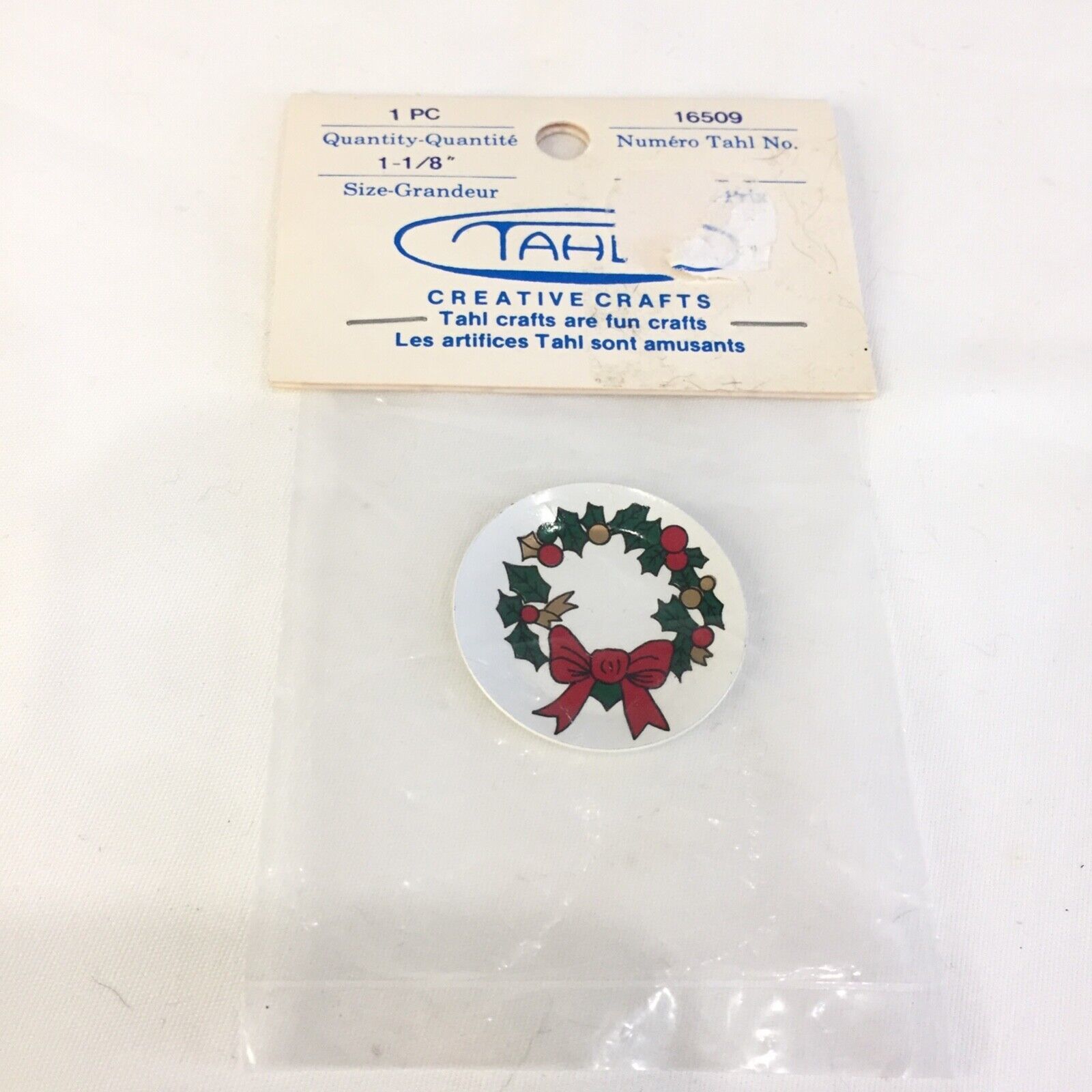 Primary image for NIP Vintage Dollhouse Miniatures Plate With Painted Wreath Christmas Decor