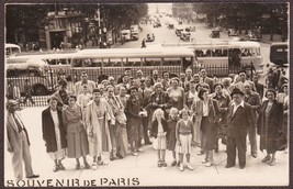 Souvenir de Paris, France RPPC ca. 1940s RPPC Tourists in Paris Photo Po... - £9.95 GBP