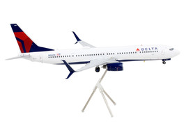 Boeing 737-900ER Commercial Aircraft &quot;Delta Air Lines&quot; White with Blue and Red T - £98.80 GBP
