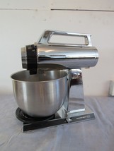 Vintage Hamilton Beach Scovill Multi Speed Stainless Stand Mixer Mixing Bowl - £61.17 GBP