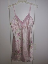 Secret Treasures Ladies Short Pink Floral Silky Polyester NIGHTIE-M-NWOT-CUTE - £7.58 GBP