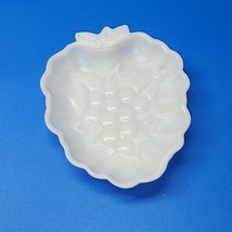 Vintage Hazel Atlas Milk Glass Grape Shaped Candy Nut Snack Dessert Dish Tray - £11.87 GBP