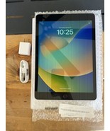 Apple iPad 7th Gen. 32GB, Wi-Fi, 10.2 in - Gray - $127.71
