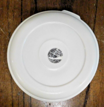 Rubbermaid Servin Saver # 3 Round Replacement Lid ONLY Almond 7-1/8&quot; #0029 - £7.09 GBP