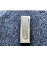 1965 FORD GALAXIE 500 GRILLE EMBLEM OEM FOMOCO - $463.61 MXN