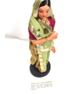 Vintage India doll Figurine on stand Bride from Uttar Prodesh Ethnic - £13.22 GBP