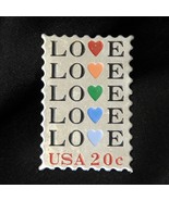 LOVE USA 20 Cents USPS Lapel Pin Vintage Post Office  Stamp Hearts - €6,05 EUR