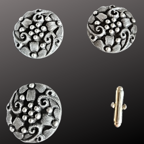 Blanket Links Horse Show Number Pins Set of 4 Pewter Center Dots - $26.99