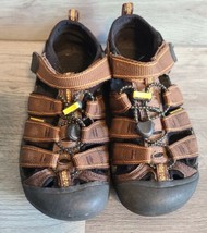 Keen Newport H2 Sandals Youth Size 2 Brown  9212-PNCN Big kids hiking water shoe - £11.65 GBP