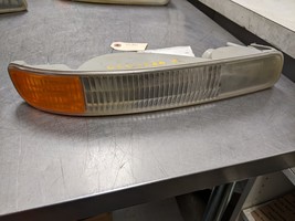 Right Turn Signal Assembly For 99-06 GMC Sierra 1500  5.7 - $25.94