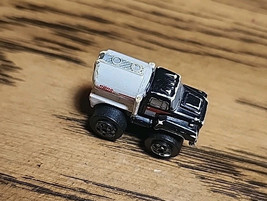 Vintage Road Champs Micro Machines Tanker Truck Black 1987 - $79.19 MXN