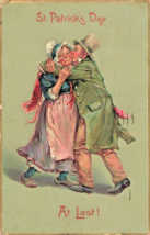 St Patricks Day At LAST-KISSING Irish Couple In Period ATTIRE-1910 Tuck Postcard - £4.67 GBP